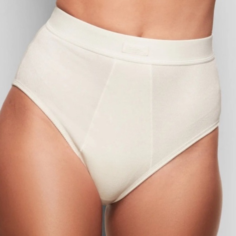 NWT SKIMS Ribbed Cotton High-Cut High-Waisted Brief, Cream Bone, Size XS Rib
